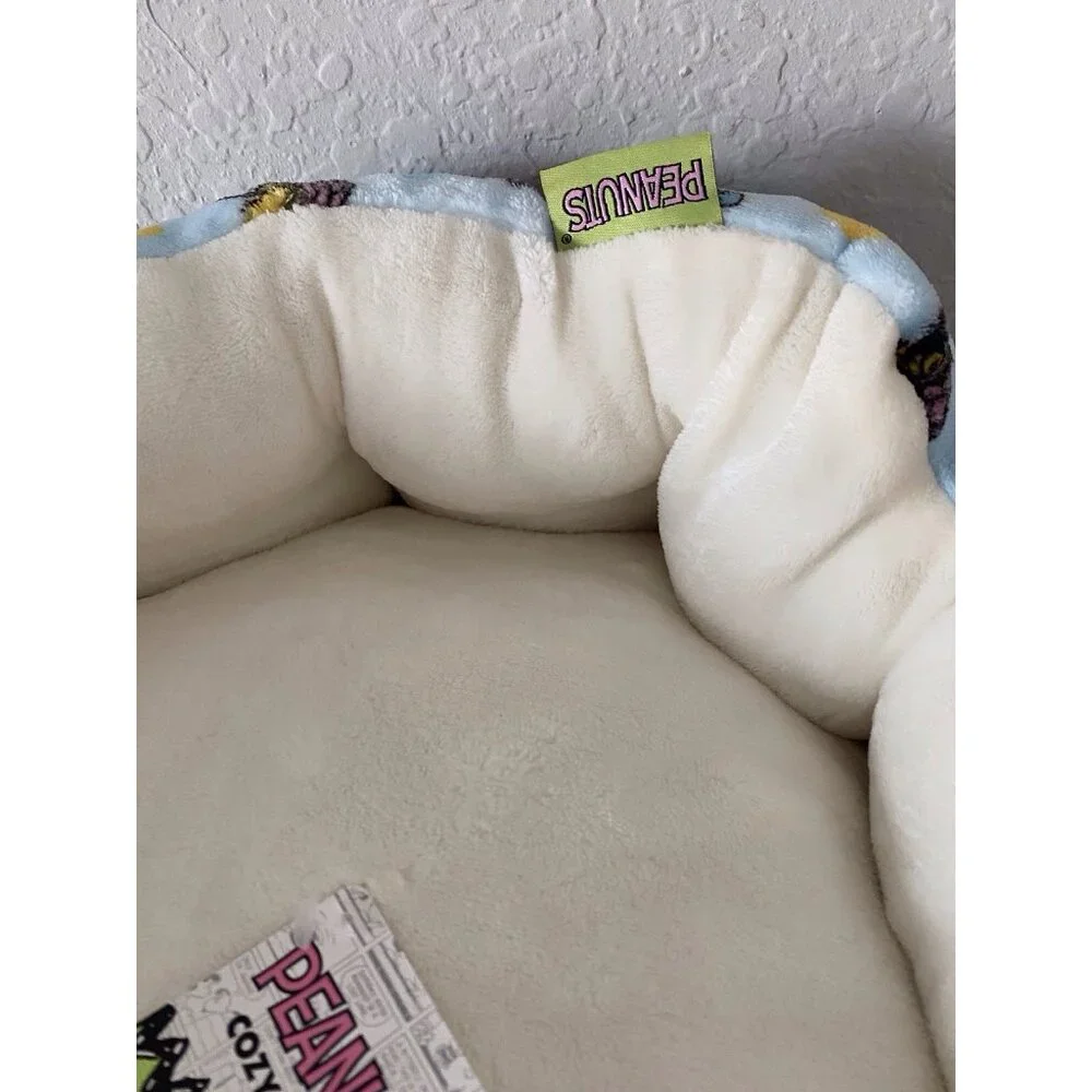 Peanuts Snoopy Small Dog Pet Cozy Cuddler Bed Easter Basket Eggs 19‎ X 15 X 7”